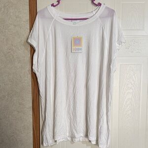 Lularoe white top